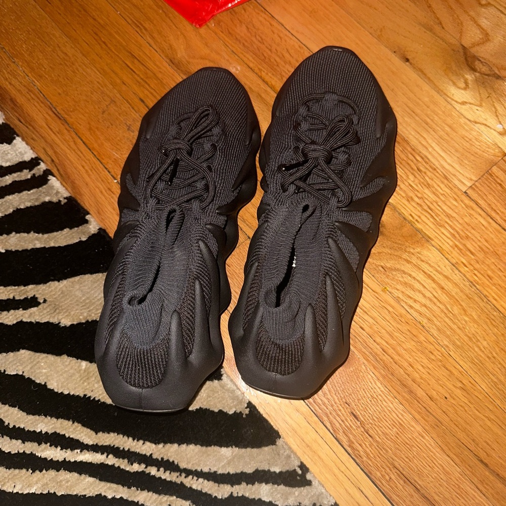 Yeezy Black Men's Sneakers